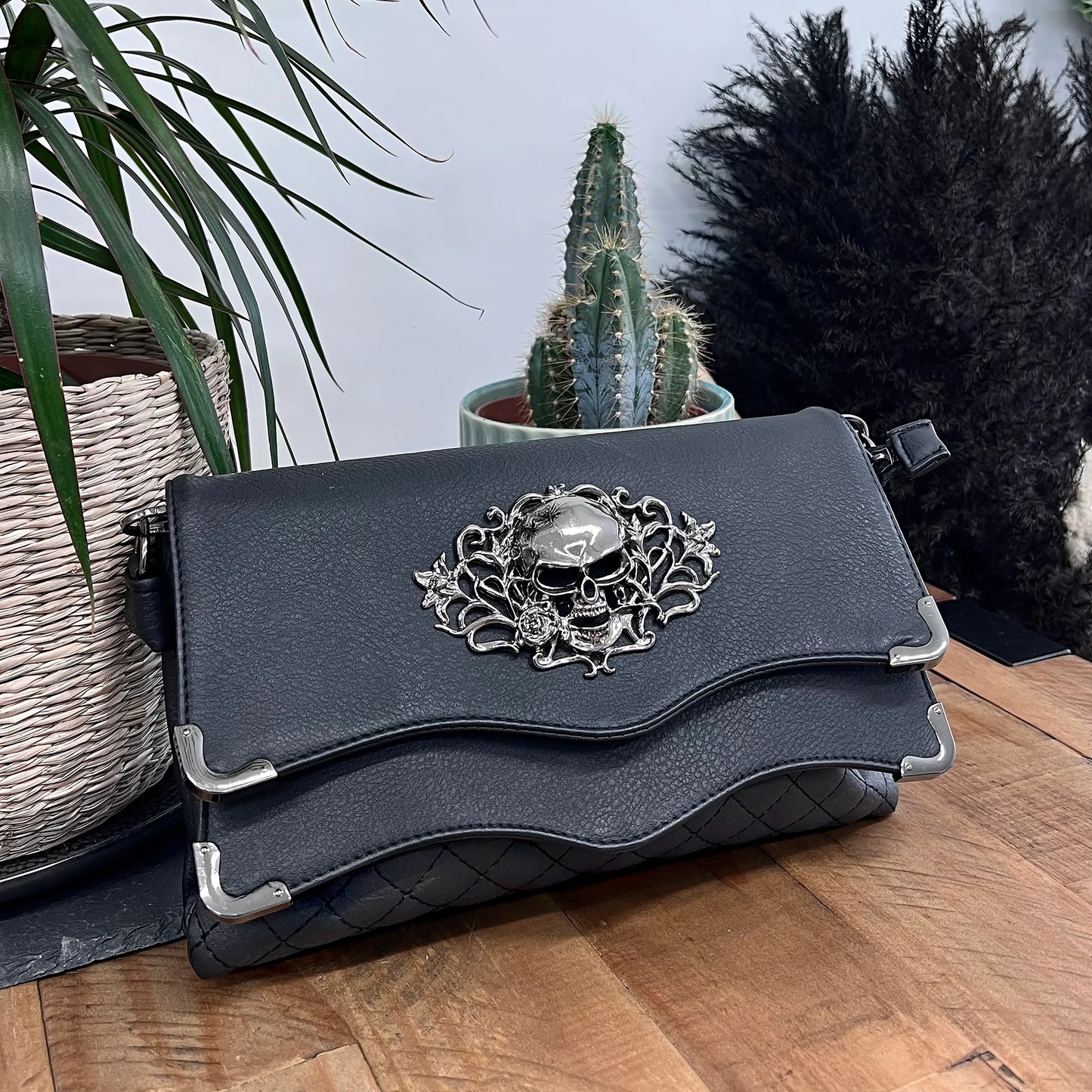 Gothic bag G035