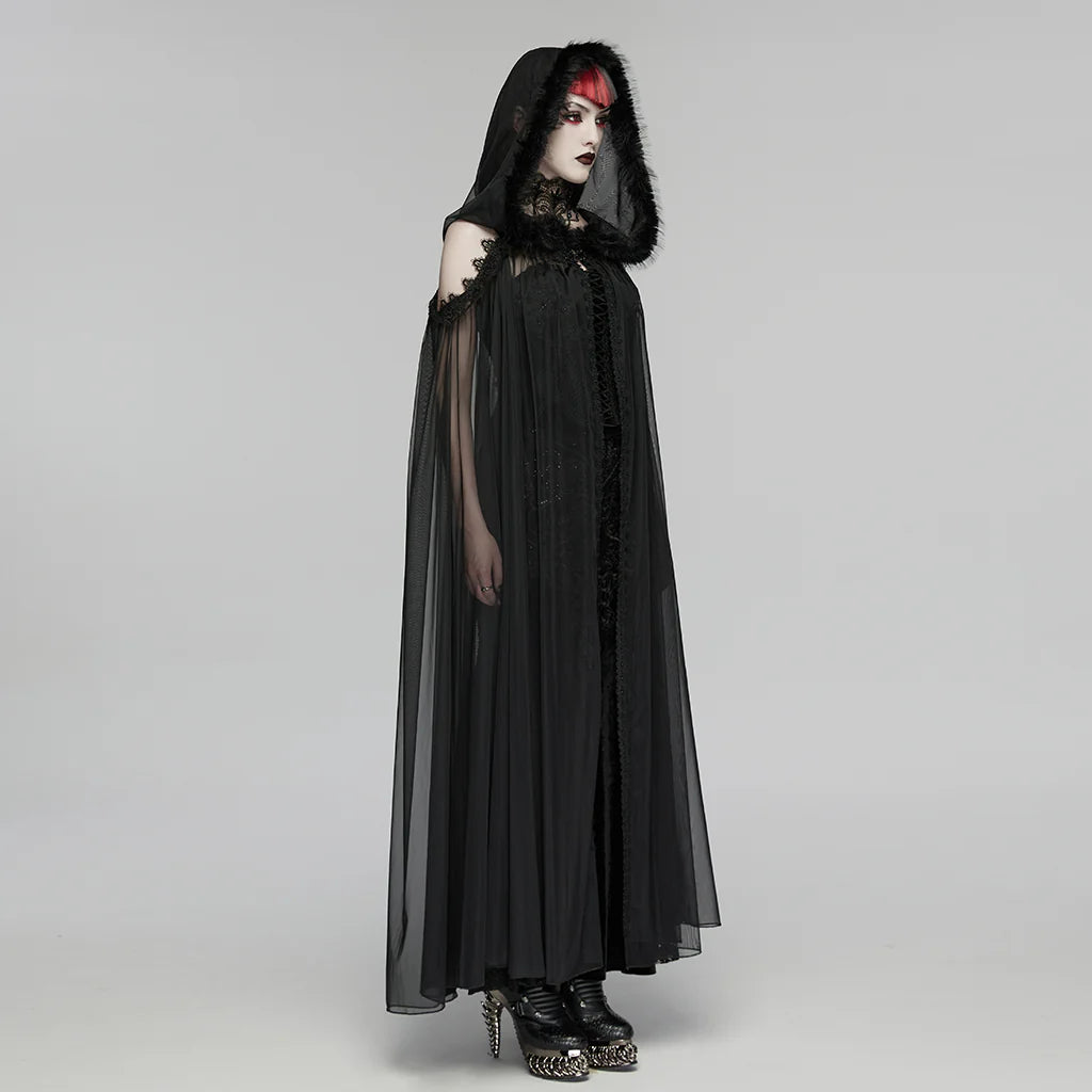 Cape en fourrure et dentelle